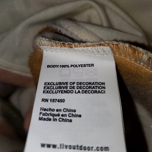 Liv Camo Hoodie Half Zip Size Medium - Picture 9 of 10